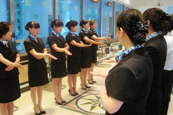 上海礼仪培训班哪个好